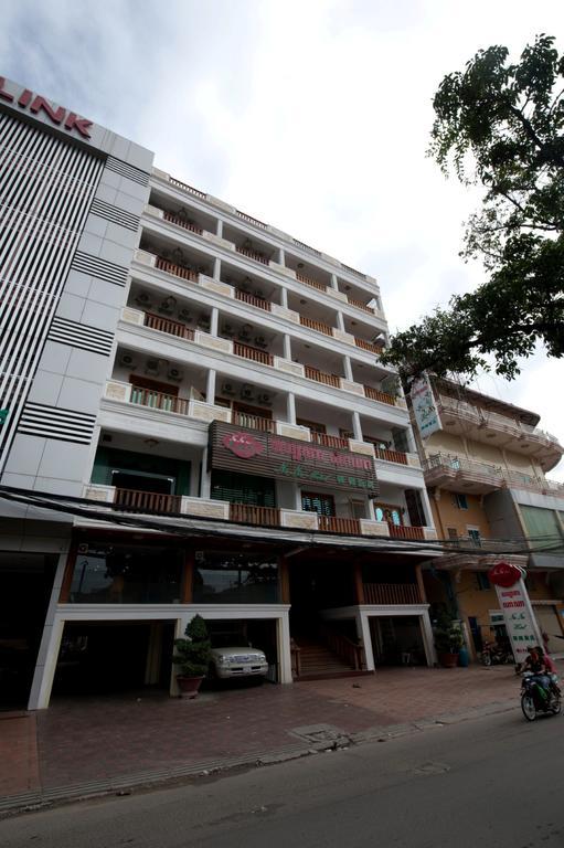 Circuit Hotel & Cafe - Nana Hotel Phnom Penh Esterno foto